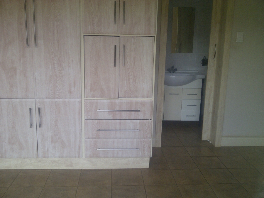 To Let 1 Bedroom Property for Rent in Dassie Rand North West